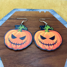 Load image into Gallery viewer, Wooden Dangle Earrings - Pumpkin Face Halloween
