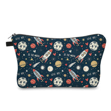 Load image into Gallery viewer, Pouch - Love You To The Moon
