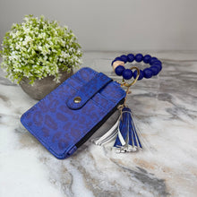 Load image into Gallery viewer, Bracelet Keychain &amp; Card Holder Wallet - Animal Print
