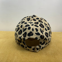 Load image into Gallery viewer, Hat - Mama Designs - Light Tan Leopard
