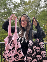 Load image into Gallery viewer, Tote Bag - Knit Sweater - Skull

