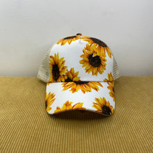 Load image into Gallery viewer, Hat - Ponytail - White Sunflower
