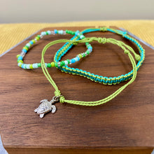 Load image into Gallery viewer, Bracelet Pack - Adjustable String &amp; Bead Turtle Green
