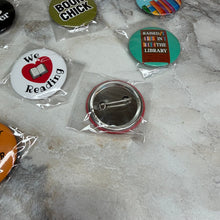 Load image into Gallery viewer, Button Pin - Books
