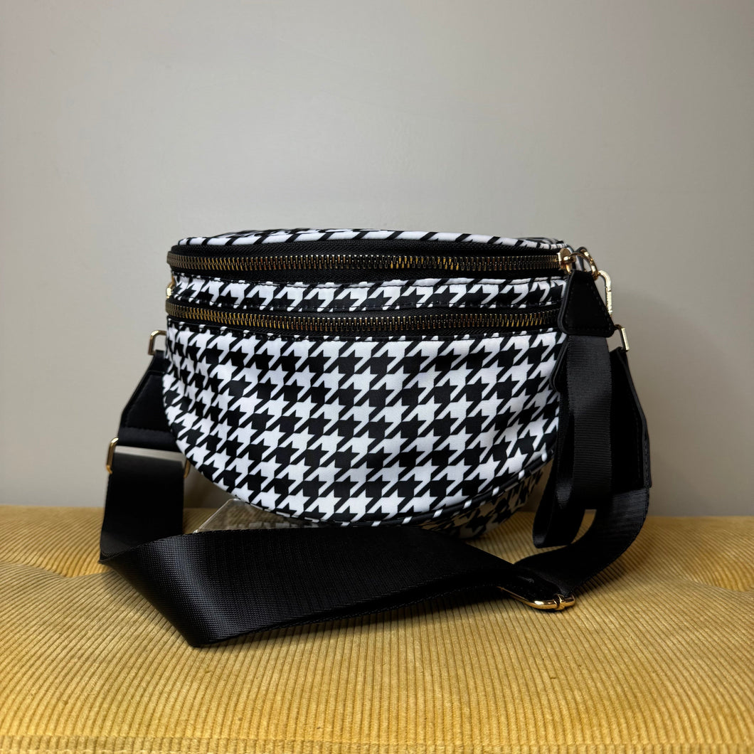 The Roni Nylon Crossbody - Houndstooth