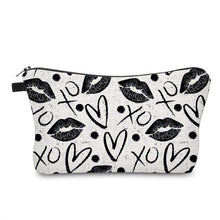 Load image into Gallery viewer, Pouch - Heart XO Lips
