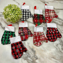 Load image into Gallery viewer, Mini Mitten Gift Holder Ornament Christmas
