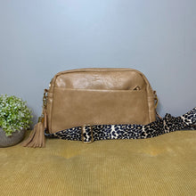 Load image into Gallery viewer, Chloe Crossbody Bag
