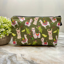 Load image into Gallery viewer, Pouch - Green Llama
