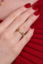 Load image into Gallery viewer, Vampire Teeth Fangs Ring
