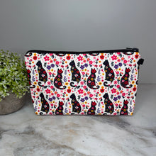 Load image into Gallery viewer, Pouch - Cat Floral
