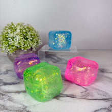 Load image into Gallery viewer, Squishy Toy - Quick Squeeze Glitter Cube
