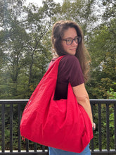 Load image into Gallery viewer, Serena Handbag
