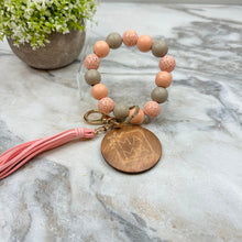 Load image into Gallery viewer, Wooden Bead Bracelet Keychain - Mama - Pink
