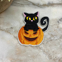 Load image into Gallery viewer, Embroidered Patches - Halloween - Cat Pumpkin #2
