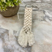 Load image into Gallery viewer, Keychain - Macrame - Braided Ivory
