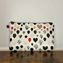 Load image into Gallery viewer, Pouch - Valentine’s Day - Black Red Yellow Heart
