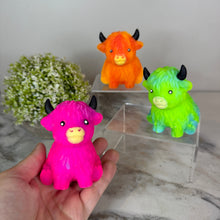 Load image into Gallery viewer, Squishy Toy - Highland Cow Ombre
