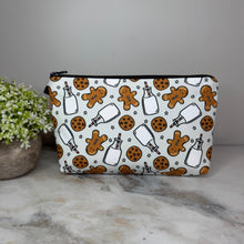 Load image into Gallery viewer, Pouch - Christmas - Gingerbread Milk &amp; Cookies
