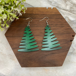 Wooden Dangle Earrings - Christmas - Dark Green Tree