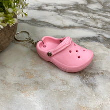 Load image into Gallery viewer, Keychain - Silicone - Shoes
