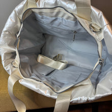Load image into Gallery viewer, Abby - Puffer Tote
