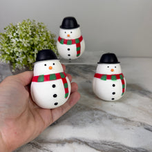 Load image into Gallery viewer, Squishy Toy - Christmas Marshmallow Snowman

