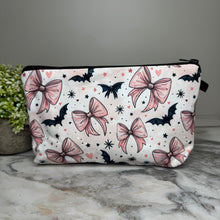 Load image into Gallery viewer, Pouch - Halloween Fall - Bat Bow
