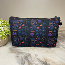 Load image into Gallery viewer, Pouch - Arcade Games
