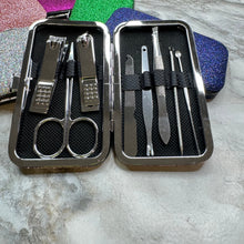 Load image into Gallery viewer, Manicure Nail Case &amp; Set - Glitter #2
