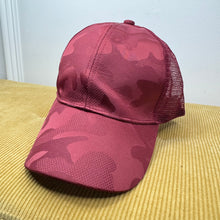 Load image into Gallery viewer, Hat - Red Camo
