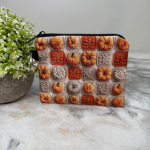 Load image into Gallery viewer, Mini Pouch - Halloween Fall - Knit Pumpkin
