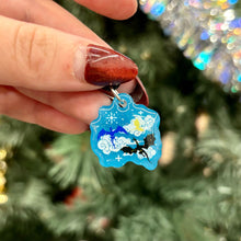 Load image into Gallery viewer, Fourth Wing Inspired Dragons Glow in the Dark Sparkle Double Sided USB-C Dust Plug Kindle Charm

