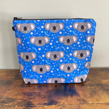 Load image into Gallery viewer, Pouch XL - Koala Blue
