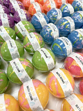 Load image into Gallery viewer, Easter Cash Bath Bombs - Oily BlendsEaster Cash Bath Bombs
