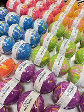 Load image into Gallery viewer, Easter Cash Bath Bombs - Oily BlendsEaster Cash Bath Bombs
