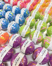 Load image into Gallery viewer, Easter Cash Bath Bombs - Oily BlendsEaster Cash Bath Bombs
